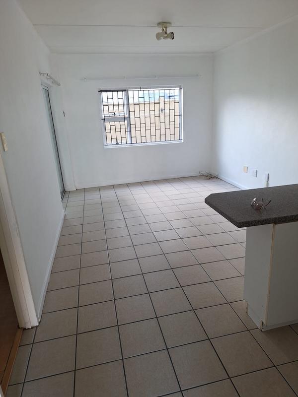 2 Bedroom Property for Sale in Kensington Western Cape